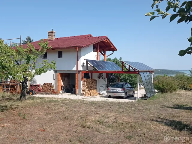 Eladó üdülő és hétvégi ház Balatonalmádi, Újhegy 81 nm