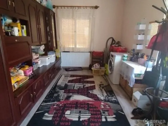 Eladó ház Újszász 261 nm