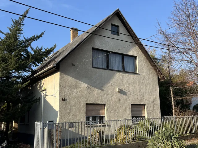 Eladó ház Budapest XVII. kerület, Rákoscsaba, Borsfa utca 52. 240 nm