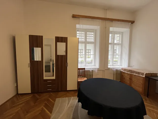 Kiadó lakás Budapest V. kerület, Lipótváros, Széchenyi u. 10. 42 nm