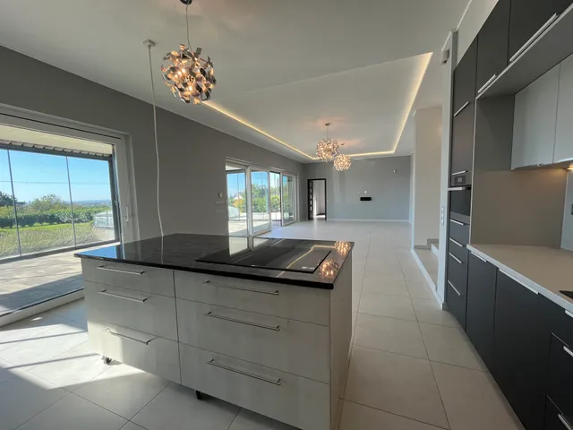 Eladó ház Cserszegtomaj 338 nm