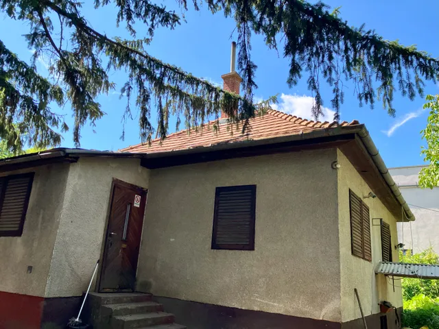 Eladó telek Budapest III. kerület, Csúcshegy, Aranypatak utca 162. 2448 nm