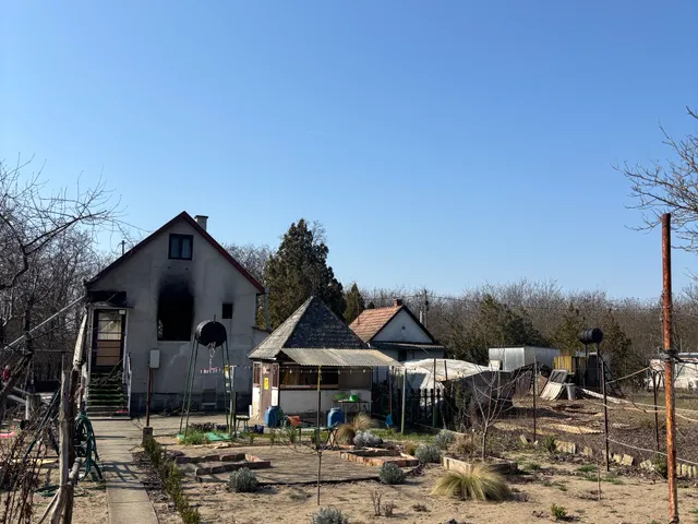 Eladó telek Szentmártonkáta 1432 nm