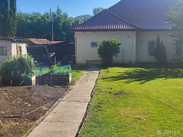 Eladó ház Tatabánya, Alsógalla 71 nm