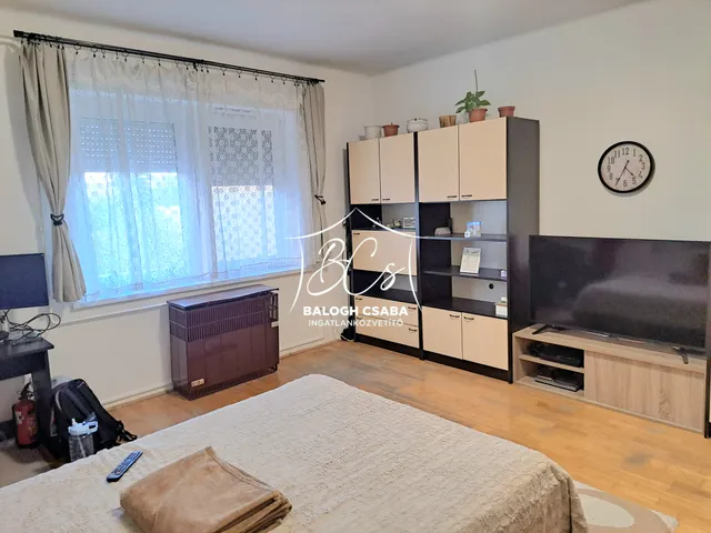 Eladó lakás Debrecen, Széchenyikert 40 nm