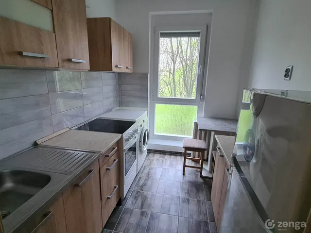 Eladó lakás Pécs, Kertváros 40 nm