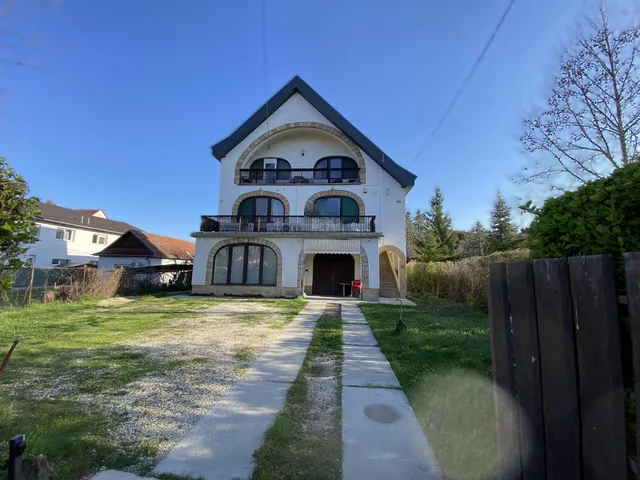Eladó ház Göd, Felsőgöd 228 nm