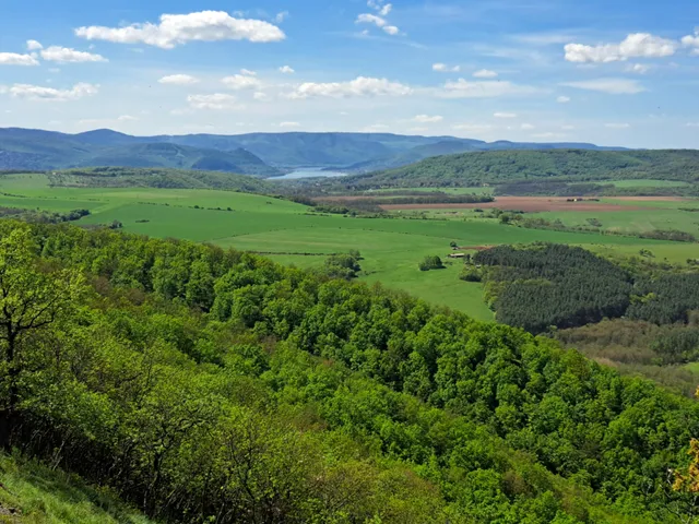 Eladó telek Szokolya 5270 nm