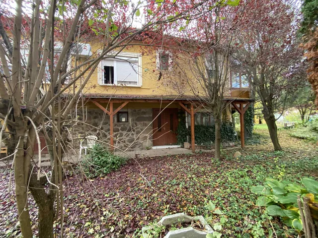 Eladó ház Szokolya 240 nm