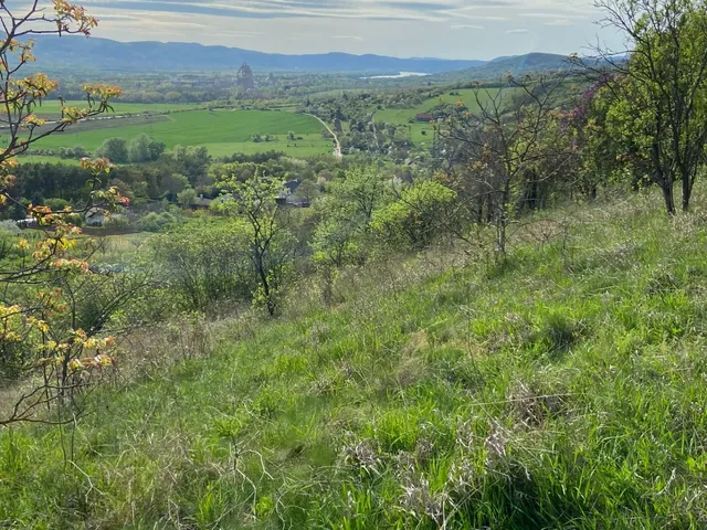Eladó telek Vác, Gombás 8439 nm
