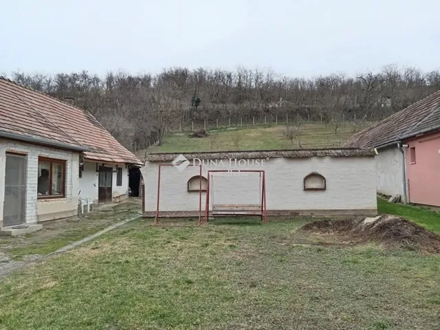 Eladó ház Pincehely 140 nm