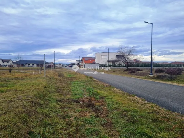Eladó telek Siófok, Fokihegy 1678 nm