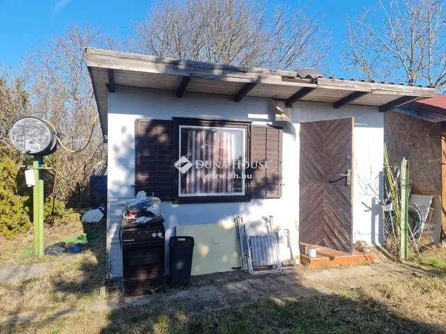 Eladó telek Balatonkenese 720 nm