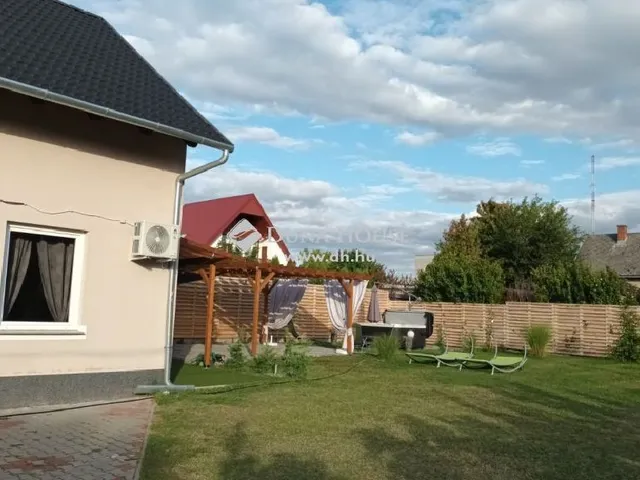 Eladó ház Siófok 350 nm