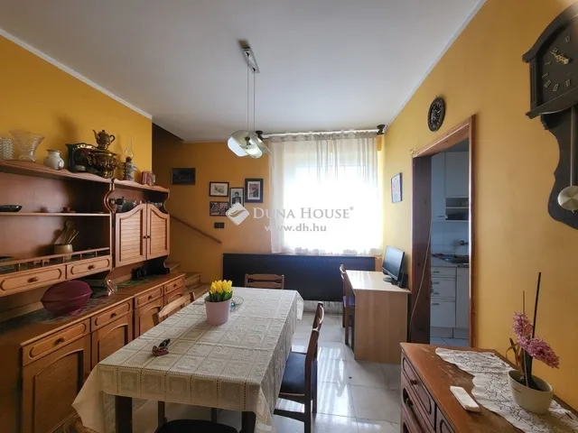 Eladó ház Balatonfőkajár 180 nm