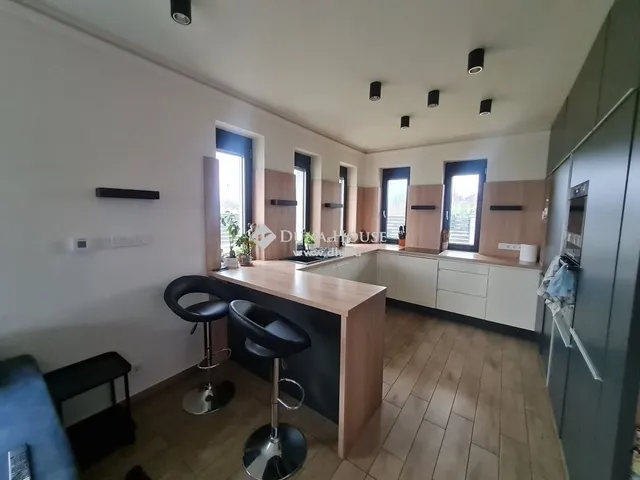 Eladó ház Siófok 211 nm