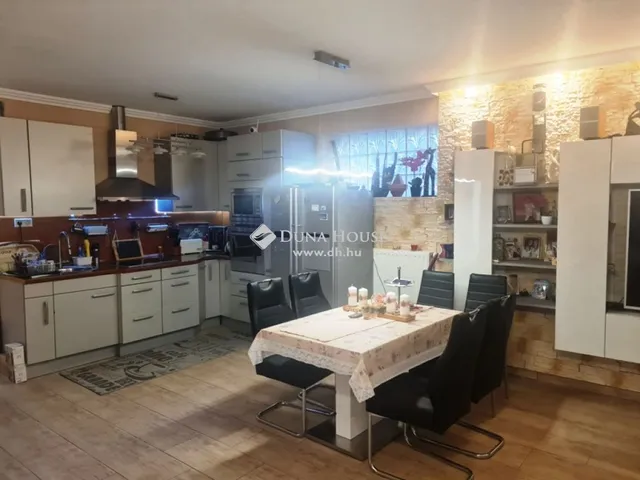 Eladó ház Siófok 166 nm