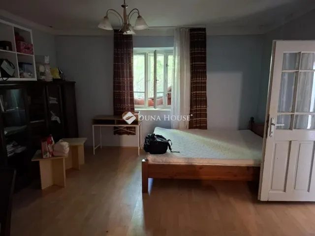 Eladó ház Újireg 72 nm