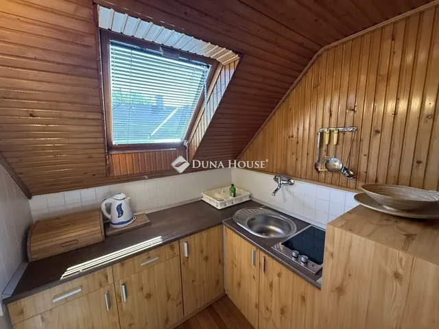 Eladó ház Balatonfenyves 210 nm