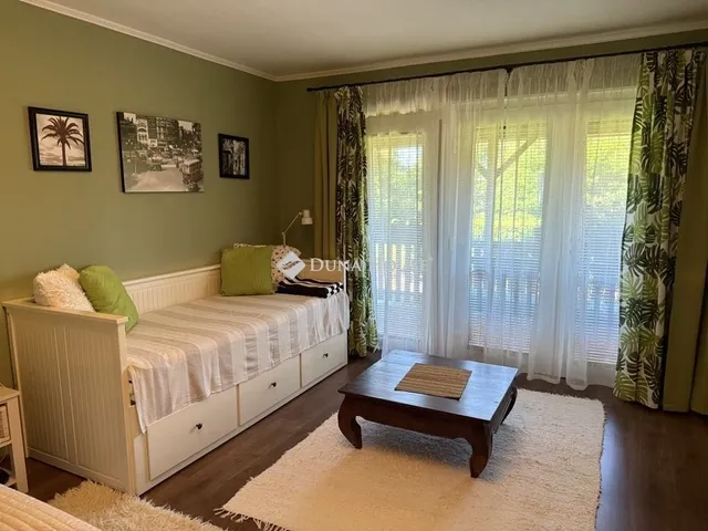 Eladó ház Balatonfenyves 210 nm