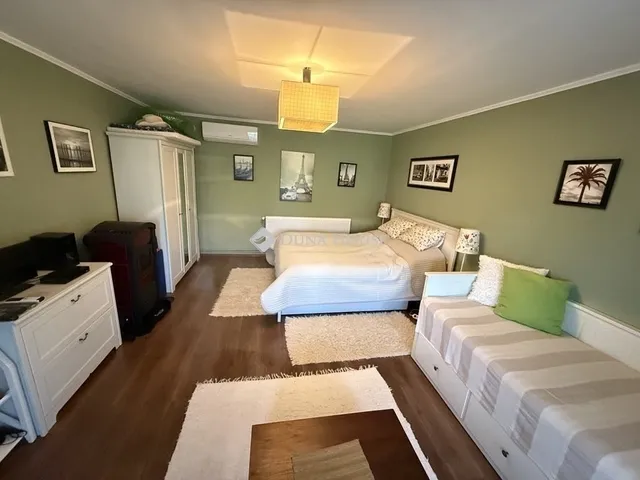 Eladó ház Balatonfenyves 210 nm