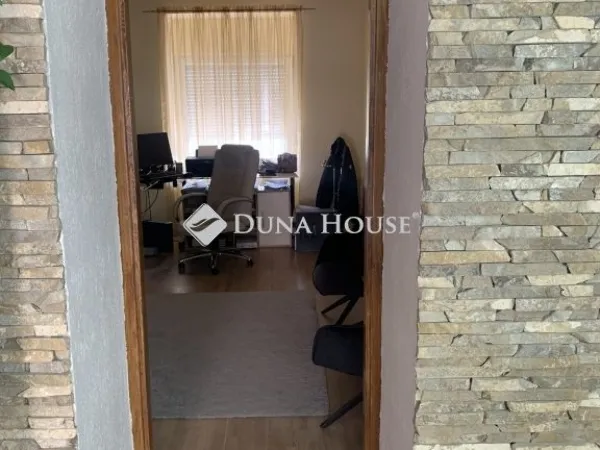 Eladó ház Hőgyész 164 nm