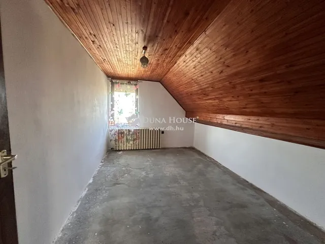 Eladó ház Tamási 150 nm