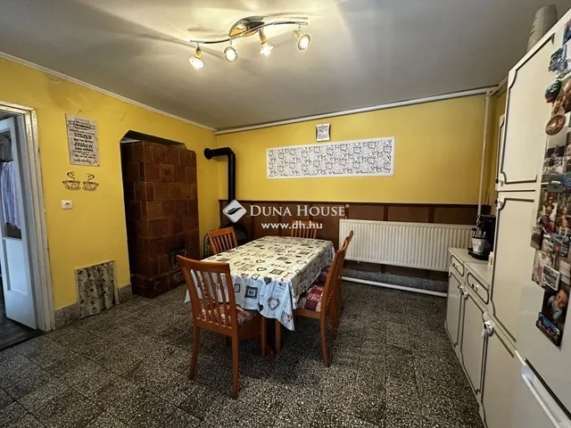 Eladó ház Pincehely 140 nm