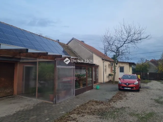 Eladó ház Balatonszabadi 174 nm