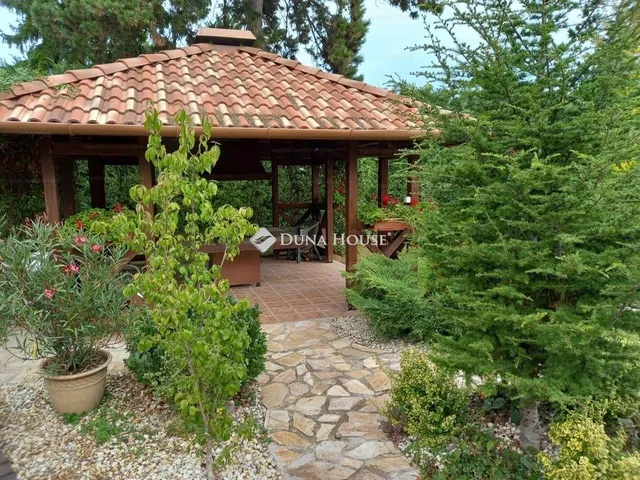 Eladó ház Zamárdi 500 nm