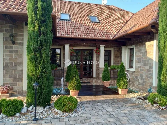 Eladó ház Zamárdi 500 nm