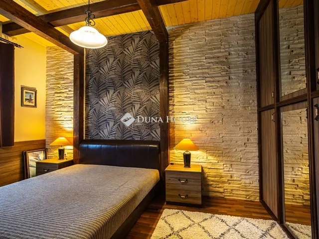 Eladó ház Zamárdi 500 nm