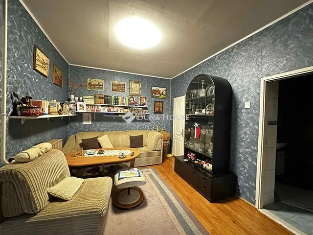 Eladó ház Újireg 107 nm