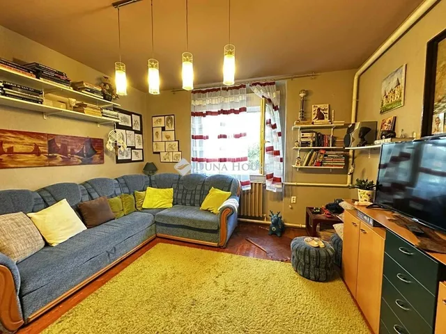 Eladó ház Újireg 107 nm