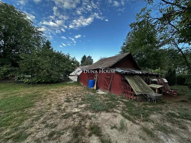 Eladó ház Újireg 107 nm