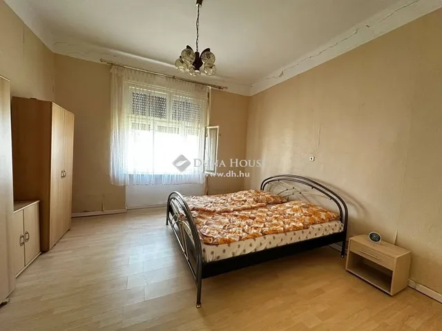 Eladó ház Zics 90 nm