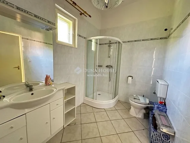 Eladó ház Zics 90 nm