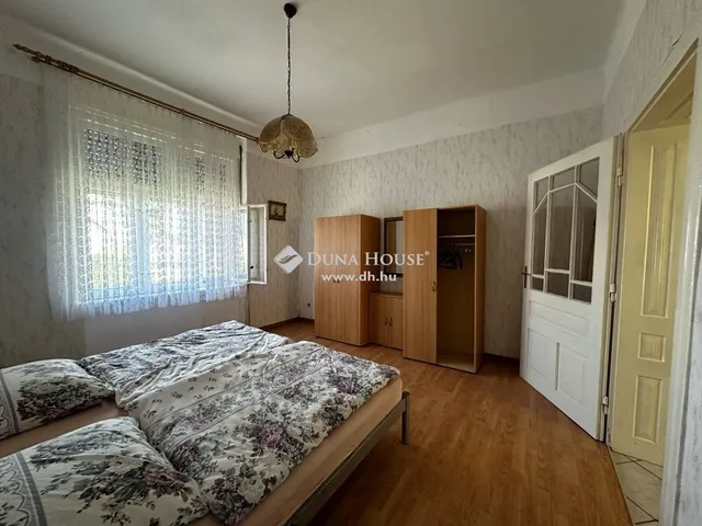 Eladó ház Zics 90 nm