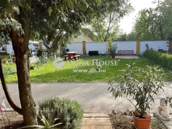 Eladó üdülő és hétvégi ház Siófok 68 nm