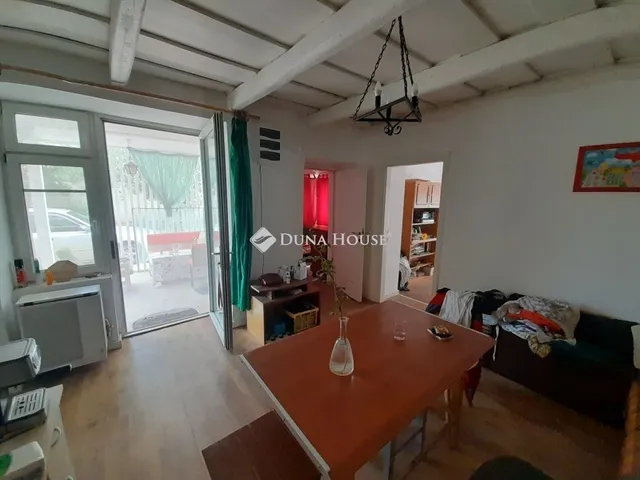 Eladó ház Balatonszárszó 200 nm