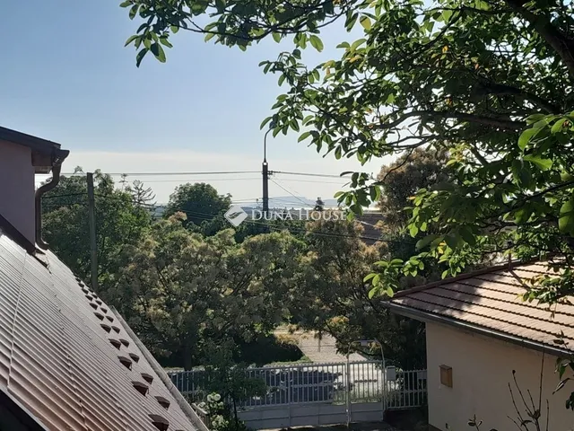 Eladó ház Balatonszárszó 200 nm