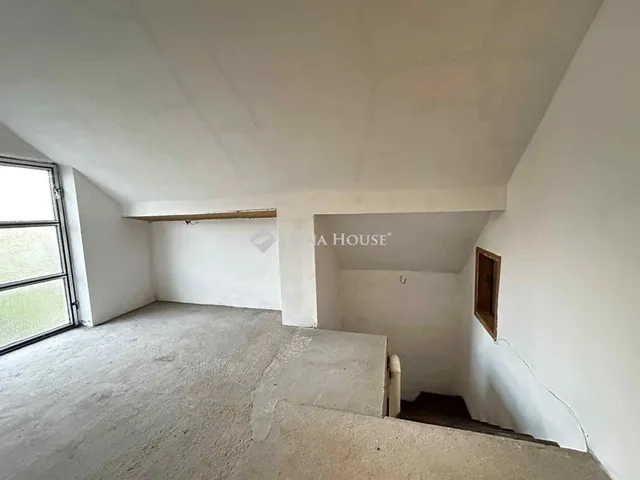 Eladó ház Iregszemcse 200 nm