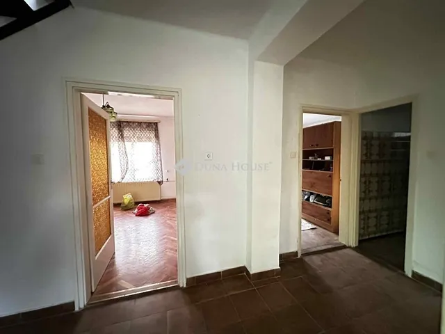 Eladó ház Iregszemcse 200 nm