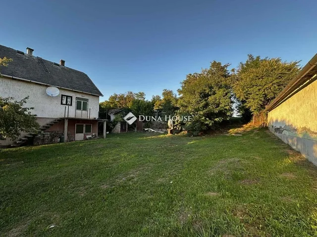 Eladó ház Iregszemcse 200 nm