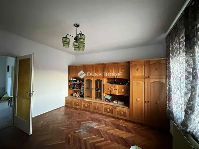 Eladó ház Iregszemcse 200 nm