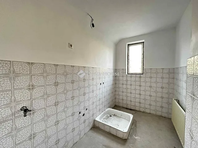 Eladó ház Iregszemcse 200 nm