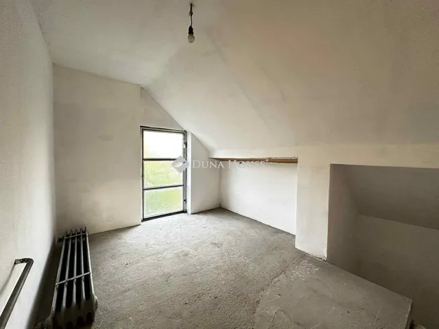 Eladó ház Iregszemcse 200 nm