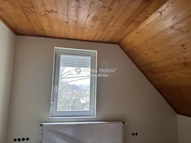 Eladó ház Tamási 140 nm