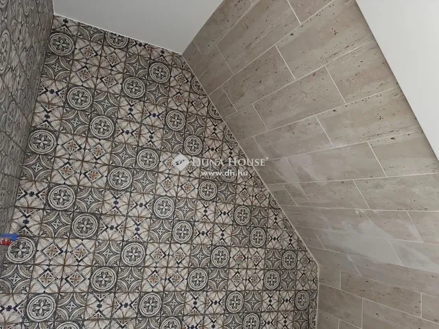 Eladó ház Tamási 140 nm