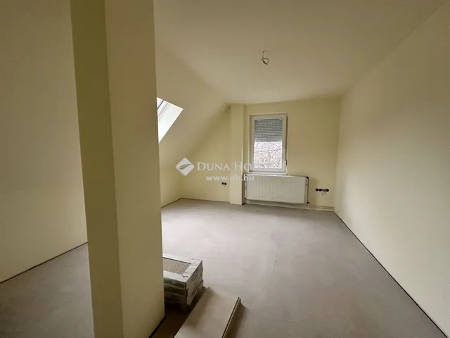 Eladó ház Tamási 140 nm